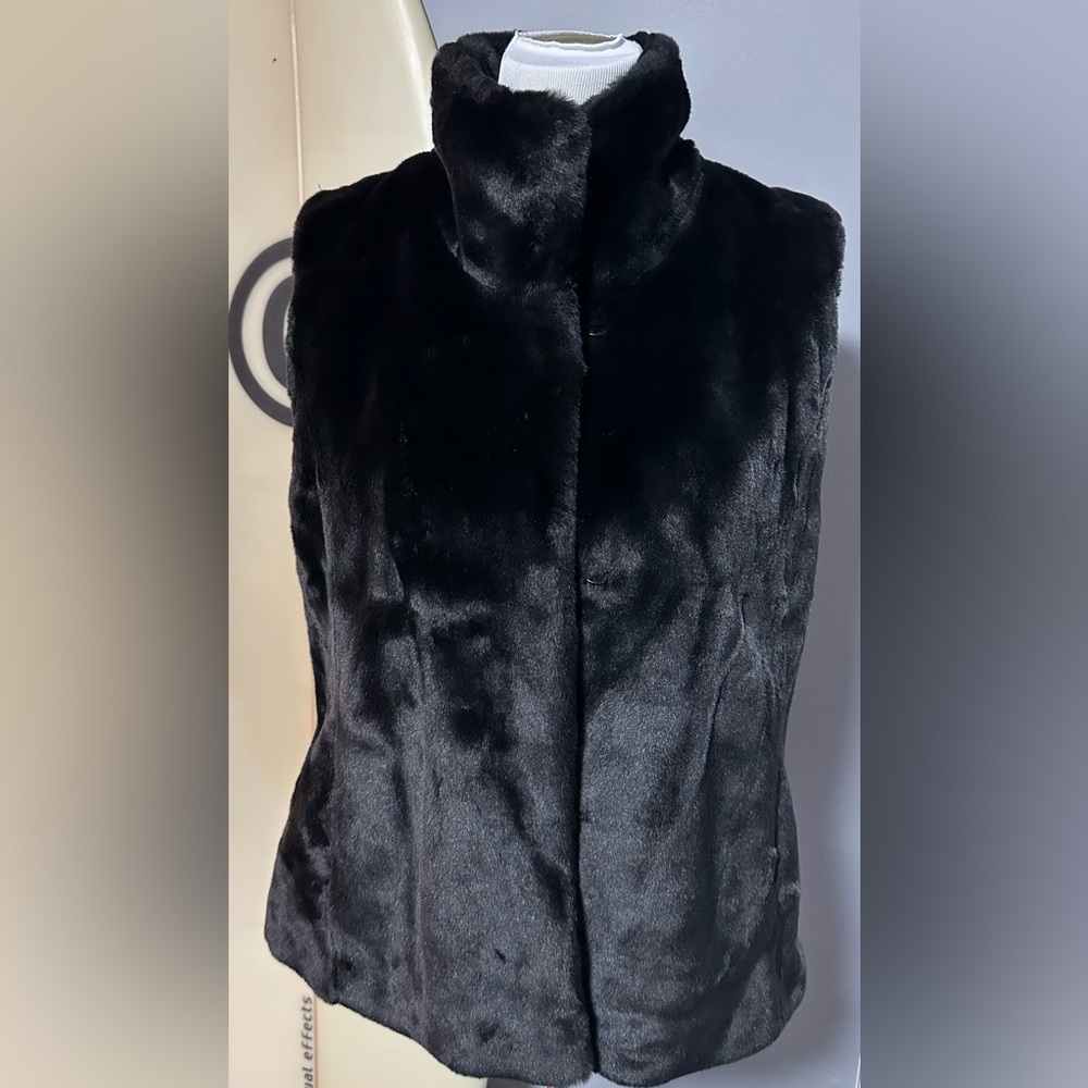 Black faux fur vest